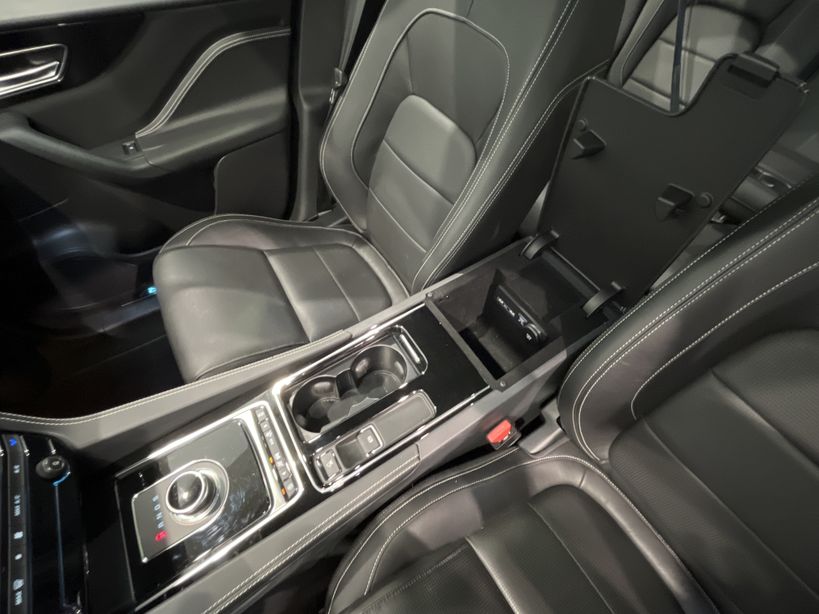 JAGUAR F PACE 2019 - Photo n°21