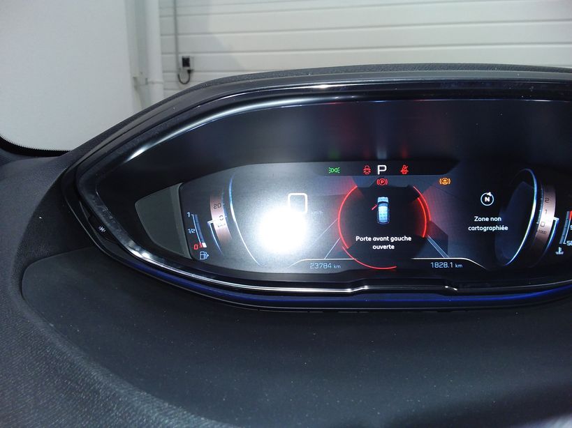 PEUGEOT 3008 2019 - Photo n°24