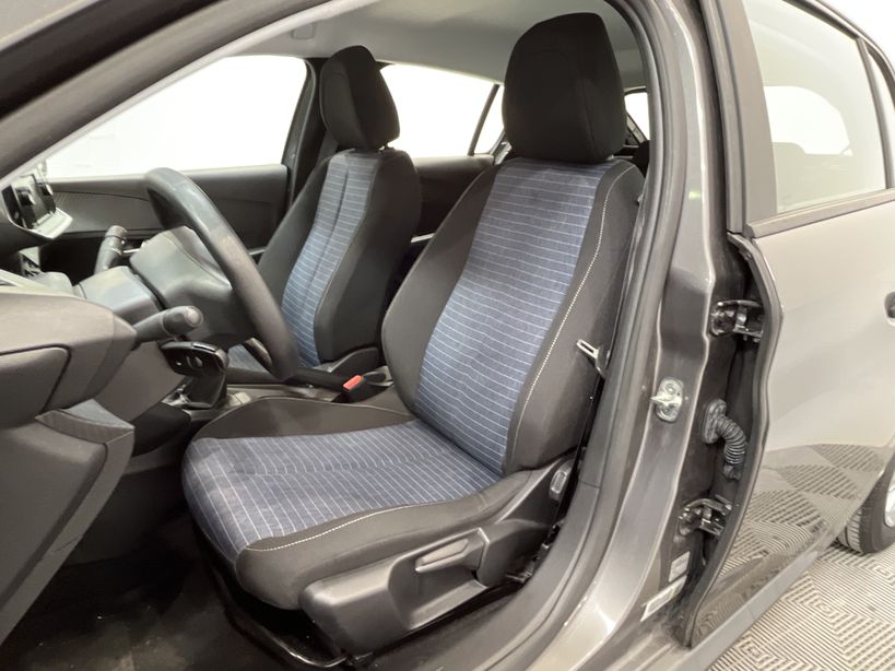 PEUGEOT 208 2020 - Photo n°10