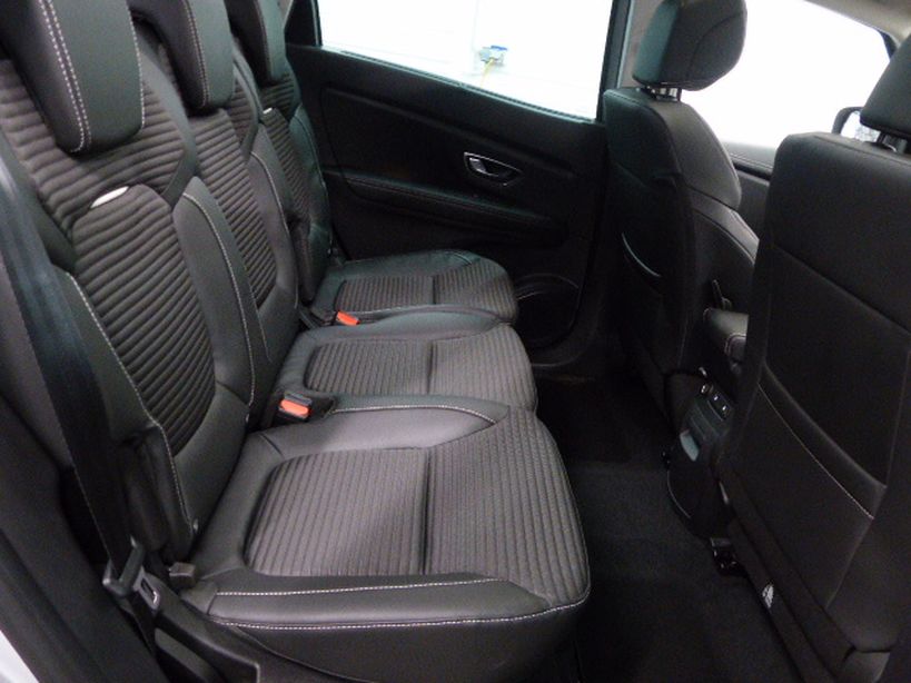 RENAULT GRAND SCENIC IV 2020 - Photo n°7