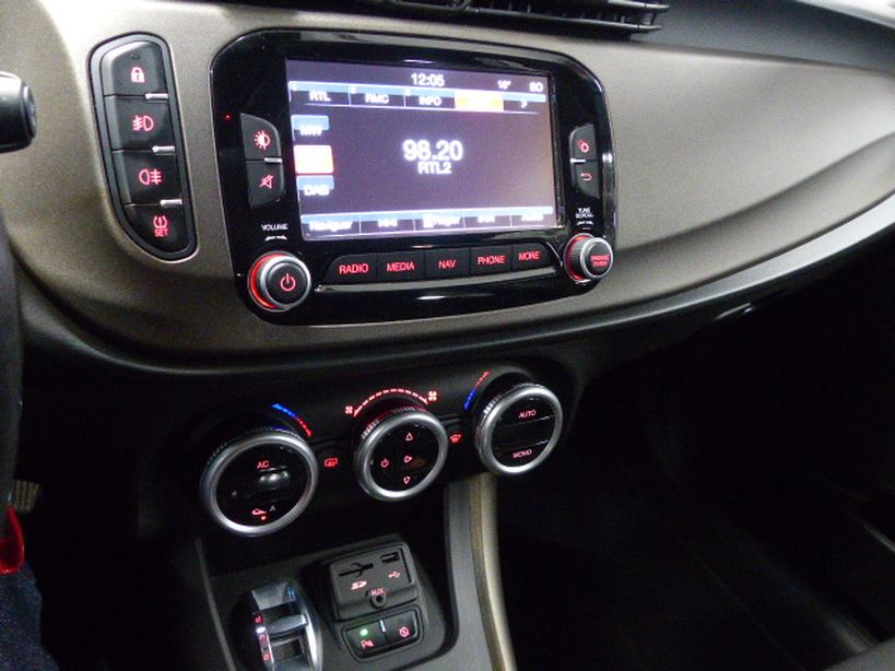 ALFA ROMEO GIULIETTA BUSINESS 2015 - Photo n°14