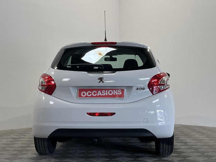 PEUGEOT 208 2013 - Photo n°6