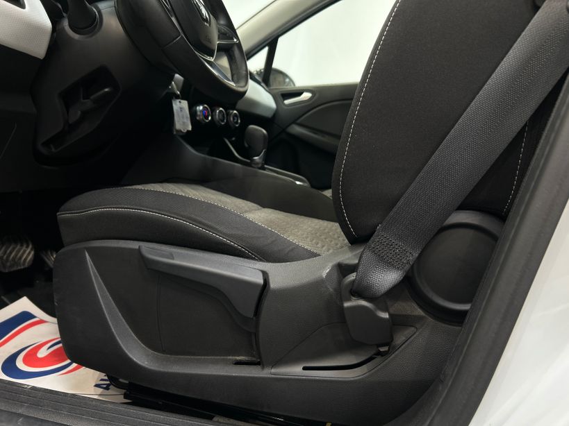 RENAULT CLIO V 2022 - Photo n°32