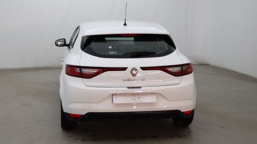 RENAULT MEGANE IV BERLINE BUSINESS 2017 - Photo n°4