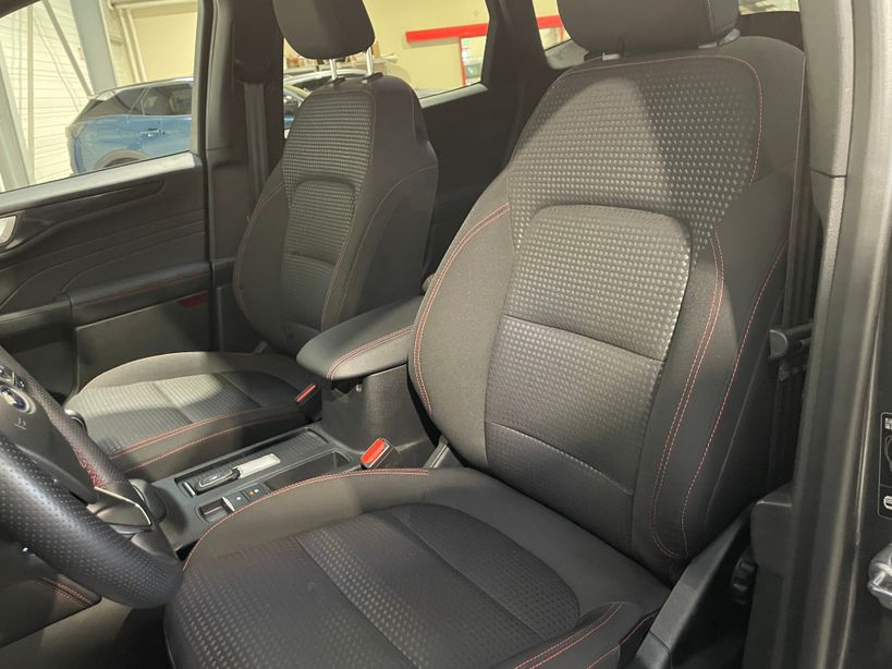 FORD KUGA 2022 - Photo n°11