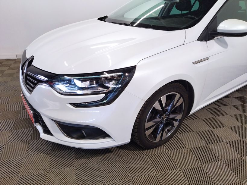 RENAULT MEGANE IV BERLINE 2018 - Photo n°3