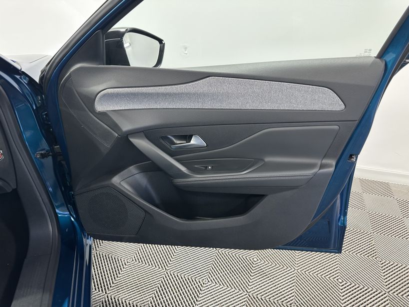 PEUGEOT 308 2024 - Photo n°7