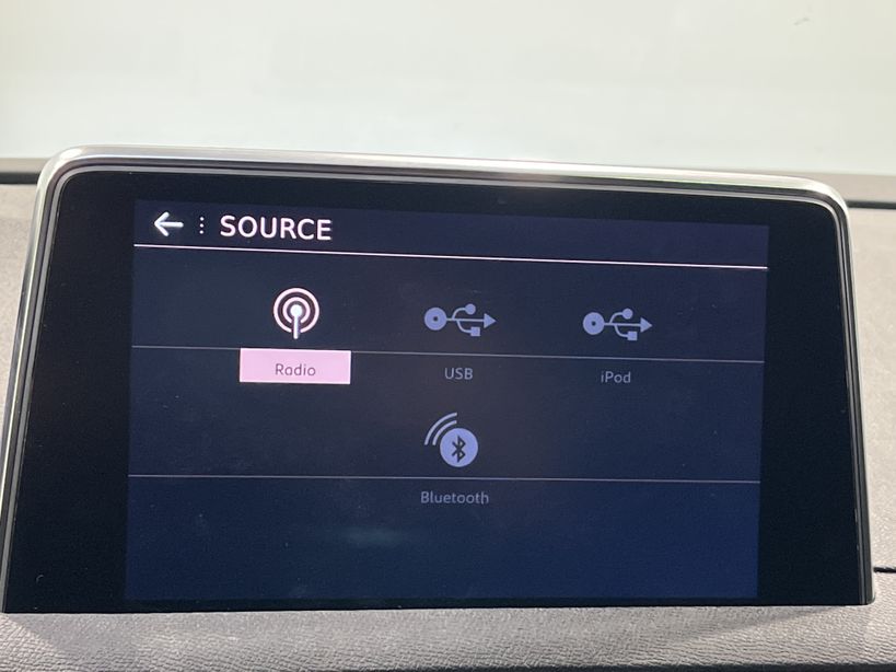 PEUGEOT 3008 2019 - Photo n°14