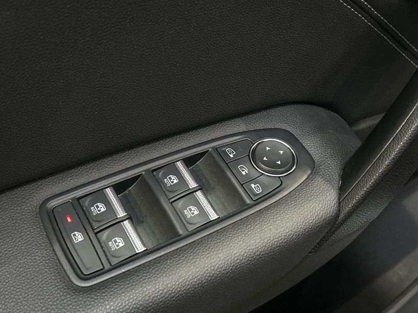 RENAULT CAPTUR 2023 - Photo n°31