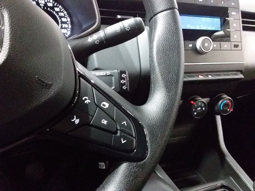 RENAULT CLIO V 2019 - Photo n°18