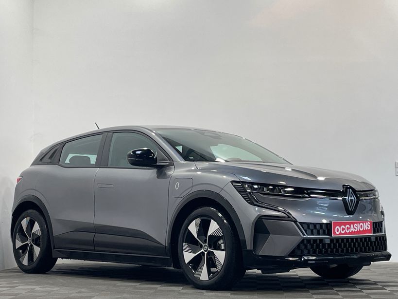 RENAULT MEGANE E TECH 2023 - Photo n°2