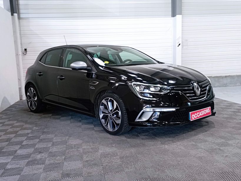 RENAULT MEGANE IV BERLINE 2020 - Photo n°3