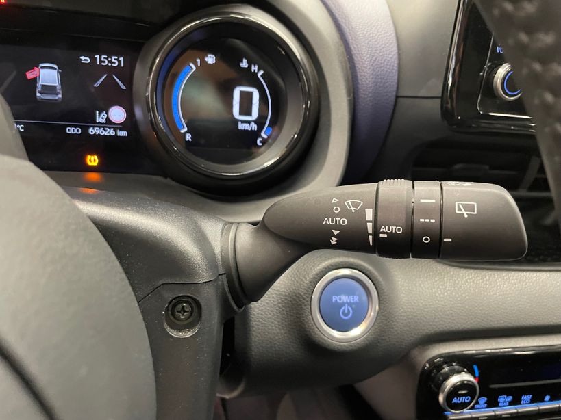 TOYOTA YARIS HYBRIDE MY20 2022 - Photo n°21