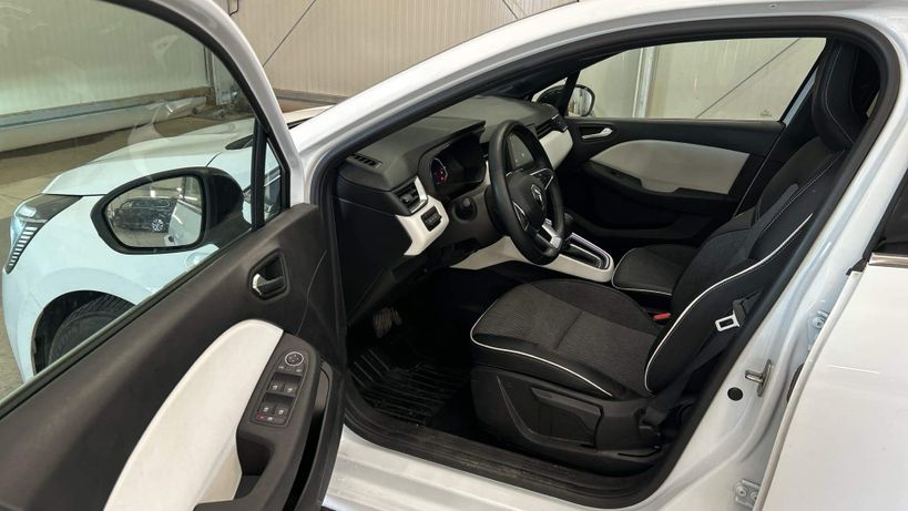 RENAULT CLIO V 2022 - Photo n°10