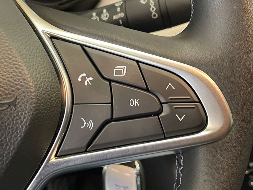 RENAULT CLIO V 2023 - Photo n°19