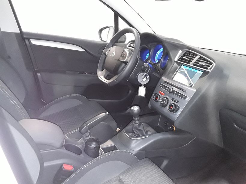 CITROEN C4 2018 - Photo n°8