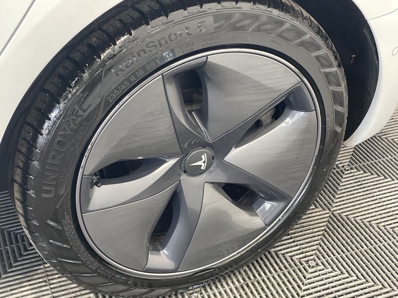 TESLA MODEL 3 2020 - Photo n°8