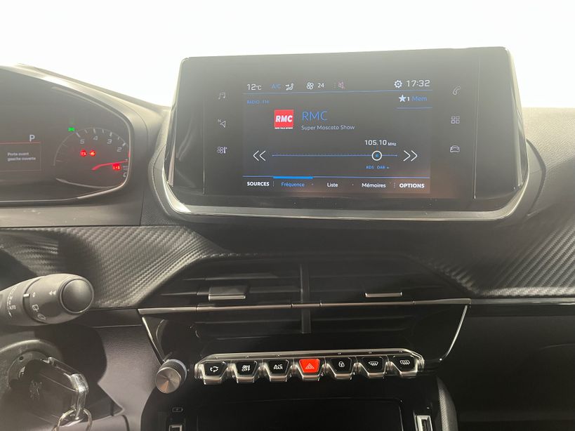 PEUGEOT 208 2023 - Photo n°21