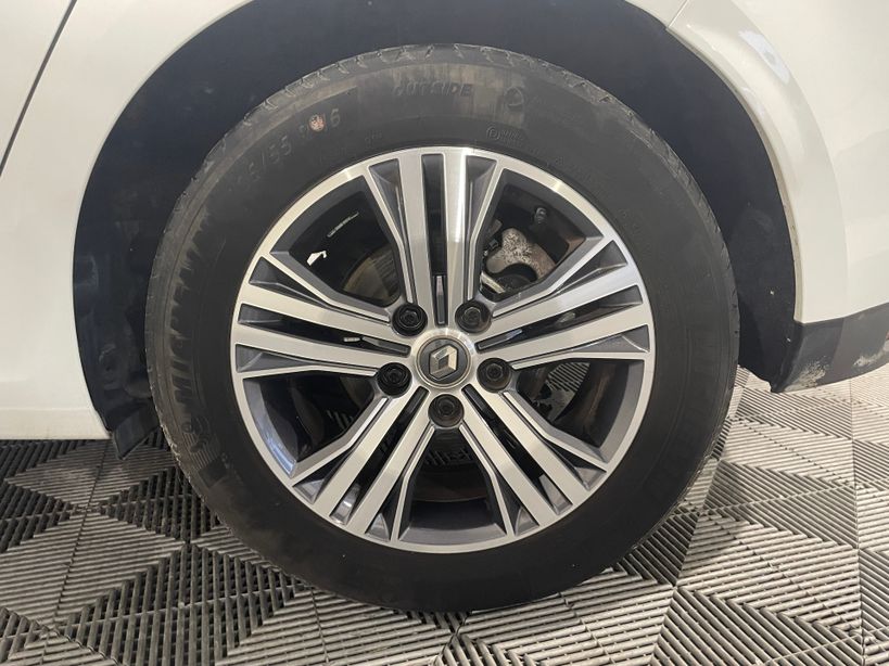 RENAULT MEGANE IV BERLINE 2022 - Photo n°40