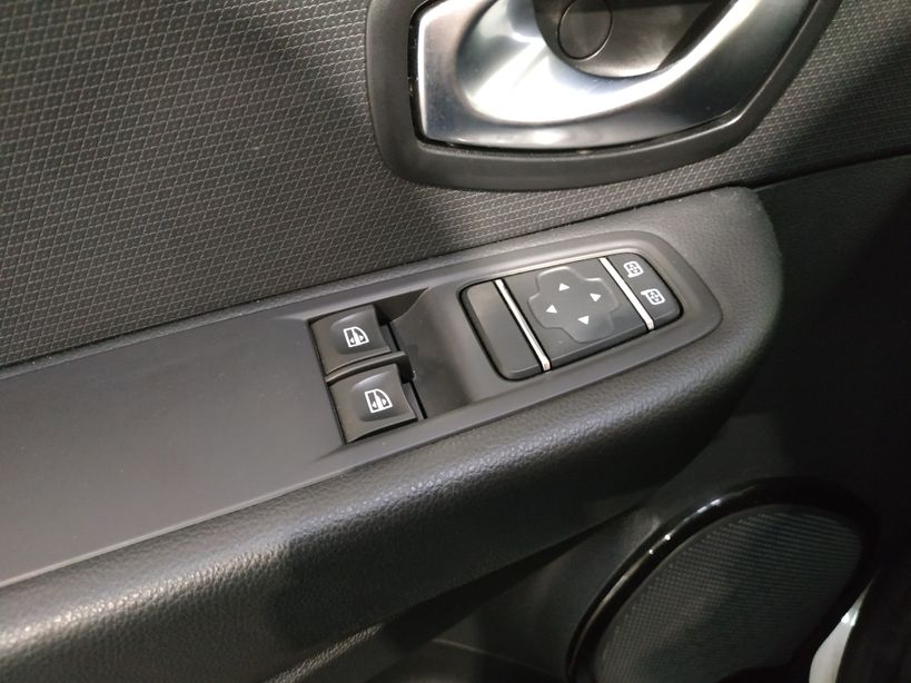 RENAULT CLIO IV BUSINESS 2019 - Photo n°17