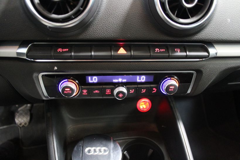 AUDI A3 SPORTBACK BUSINESS 2015 - Photo n°14
