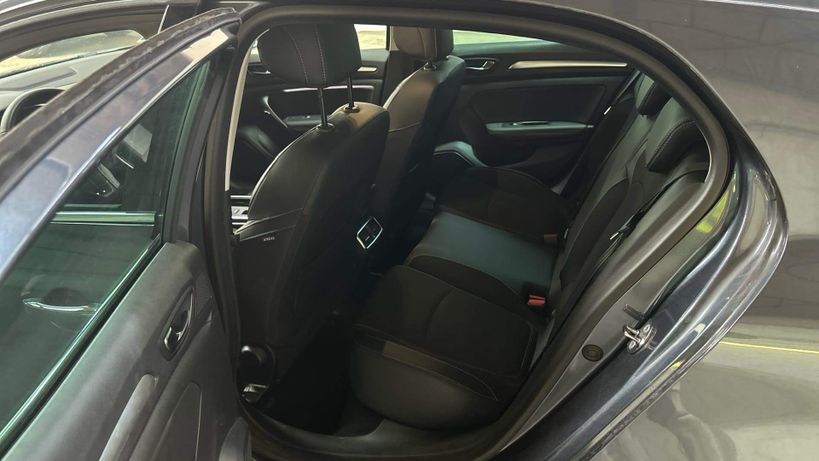 RENAULT MEGANE IV BERLINE 2022 - Photo n°14