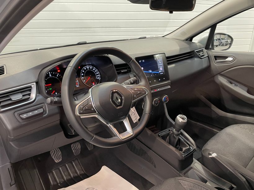 RENAULT CLIO V 2022 - Photo n°10