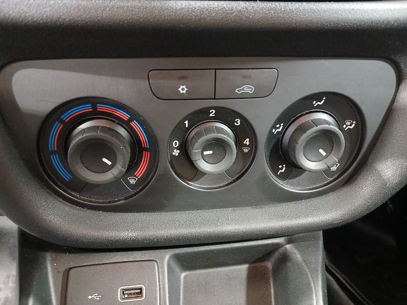 FIAT DOBLO CARGO 2020 - Photo n°18