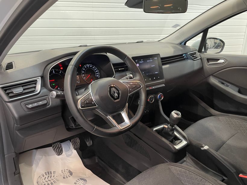 RENAULT CLIO V 2021 - Photo n°10