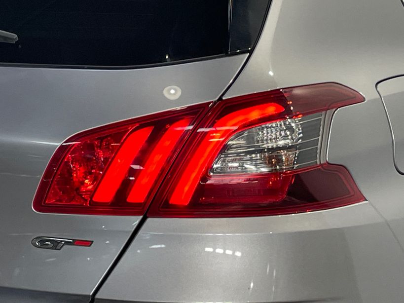 PEUGEOT 308 2021 - Photo n°8