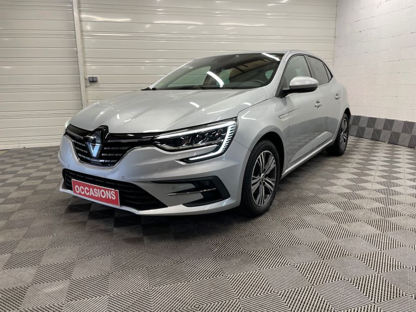 RENAULT MEGANE IV BERLINE 2022 - Photo n°1
