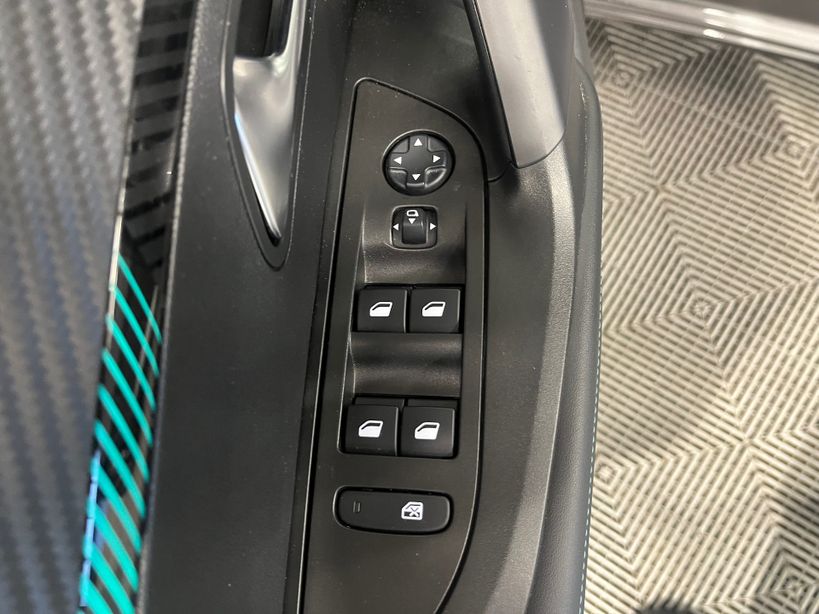 PEUGEOT 2008 BUSINESS 2021 - Photo n°10