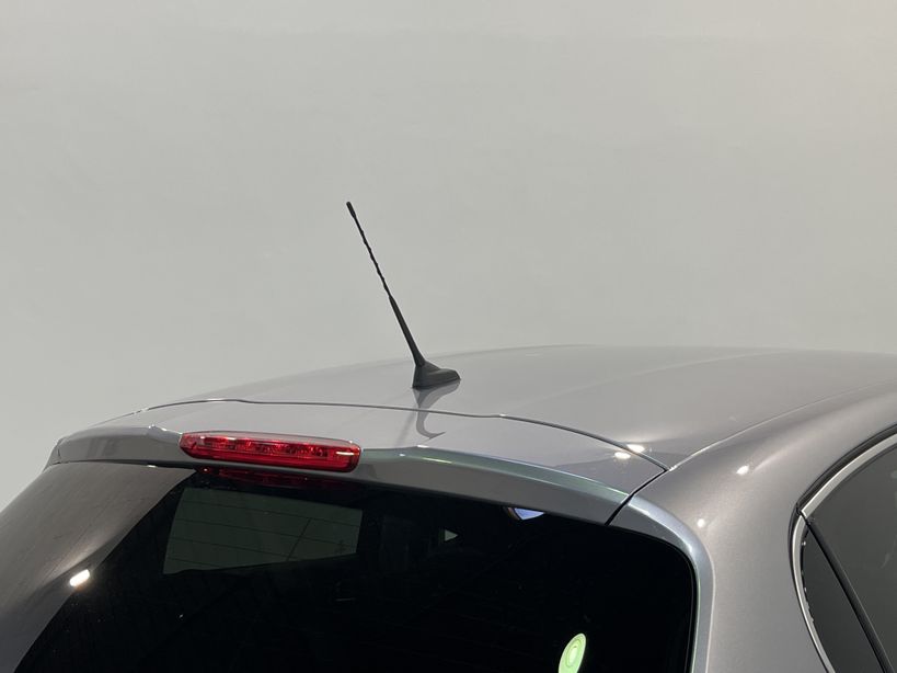 PEUGEOT 208 2019 - Photo n°42