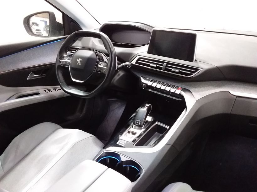 PEUGEOT 3008 2020 - Photo n°11