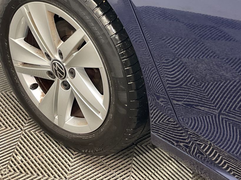 VOLKSWAGEN GOLF 2023 - Photo n°15