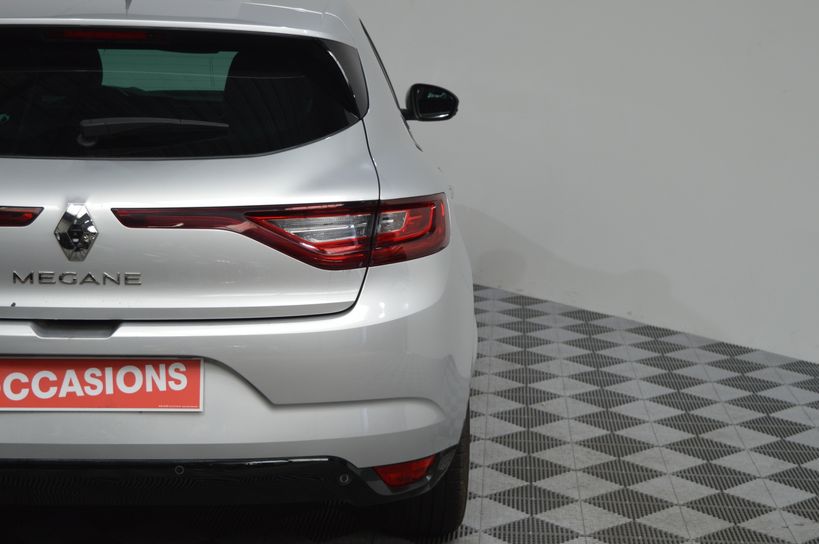 RENAULT MEGANE IV BERLINE 2019 - Photo n°4