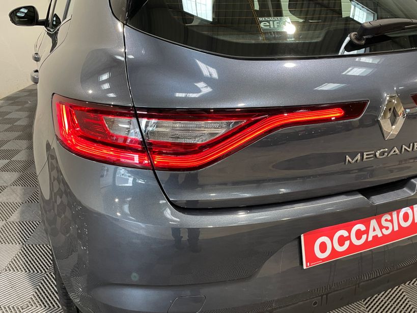 RENAULT MEGANE IV BERLINE BUSINESS 2020 - Photo n°8