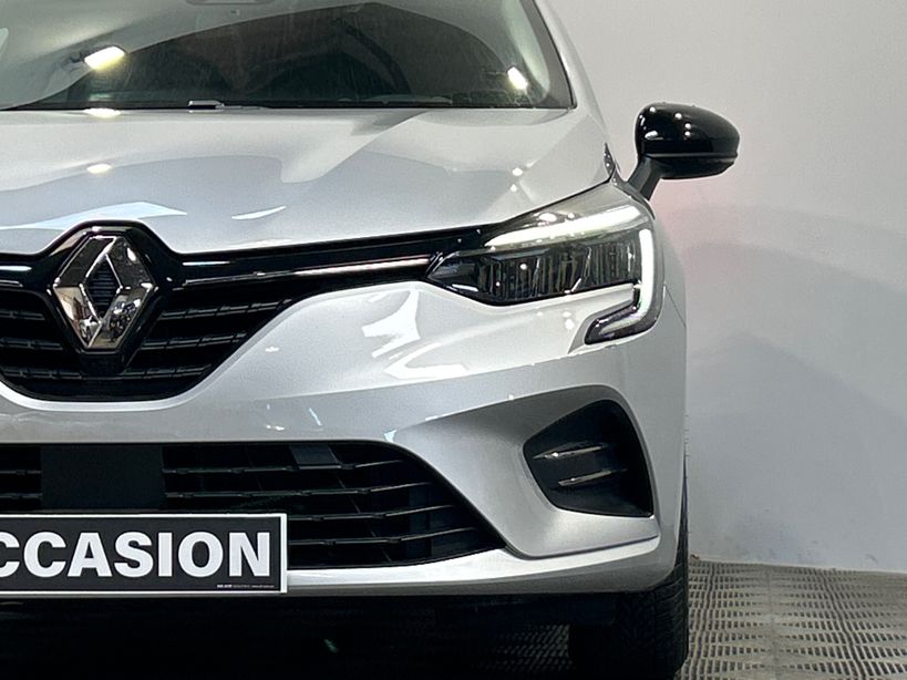RENAULT CLIO V 2023 - Photo n°6