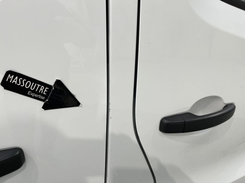 RENAULT TRAFIC FOURGON 2020 - Photo n°14