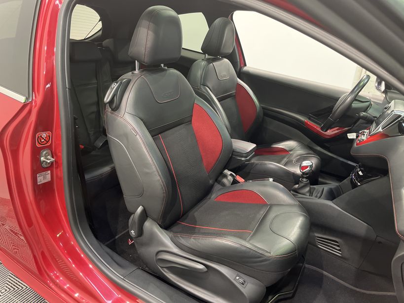 PEUGEOT 208 2014 - Photo n°39