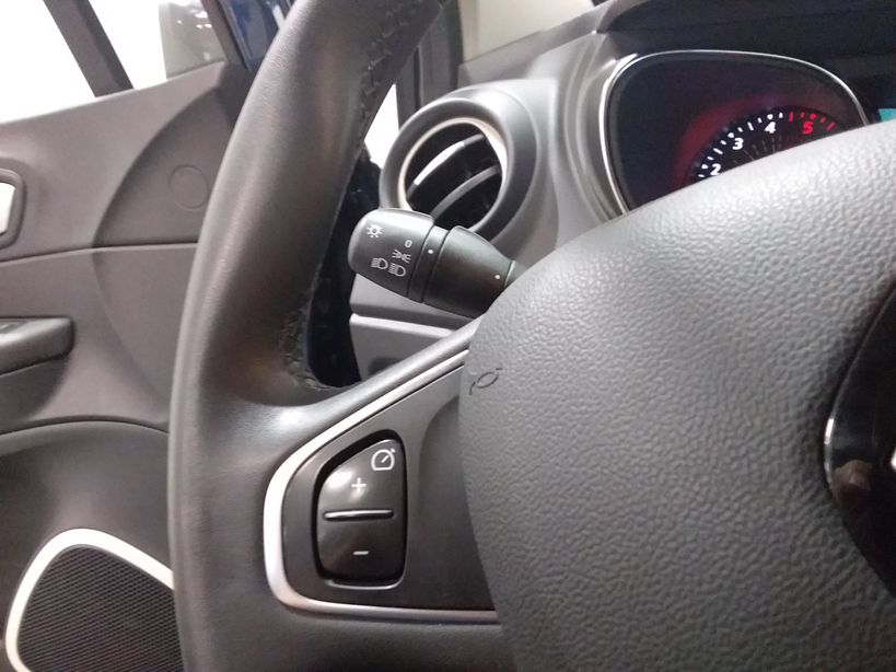 RENAULT CAPTUR 2018 - Photo n°19
