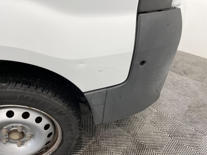 RENAULT TRAFIC FOURGON 2010 - Photo n°23