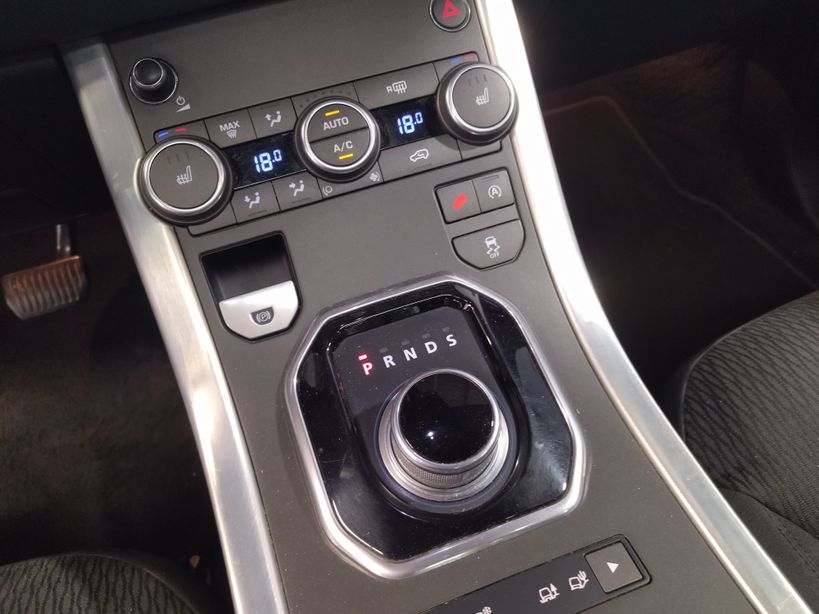 LAND ROVER RANGE ROVER EVOQUE 2015 - Photo n°13