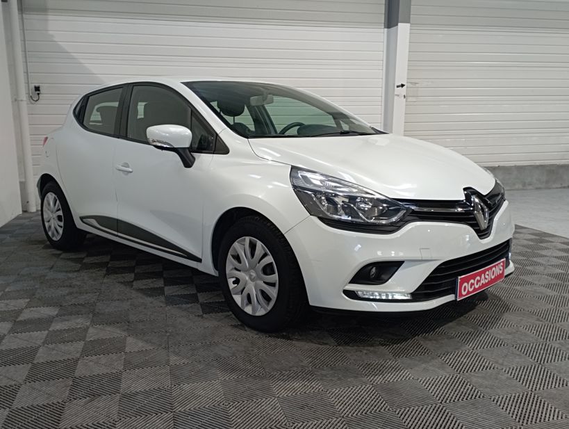 RENAULT CLIO IV 2019 - Photo n°3