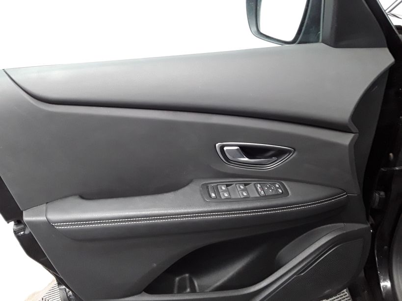 RENAULT GRAND SCENIC IV 2019 - Photo n°11