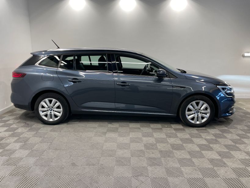 RENAULT MEGANE IV ESTATE 2021 - Photo n°5