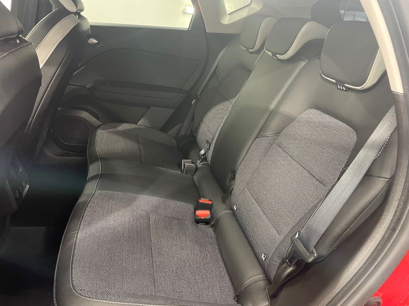 RENAULT CAPTUR 2023 - Photo n°21