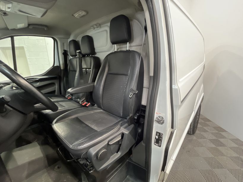 FORD TRANSIT CUSTOM FOURGON 2021 - Photo n°9