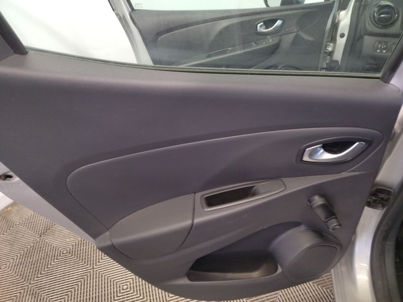 RENAULT CLIO IV BUSINESS 2019 - Photo n°17