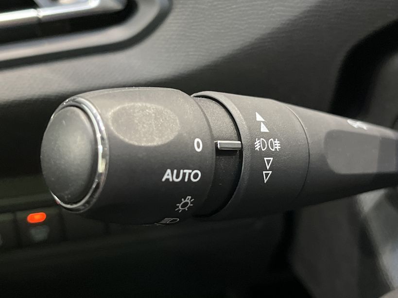 PEUGEOT 308 2016 - Photo n°28